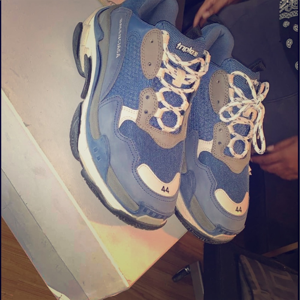 Balenciaga Triple s